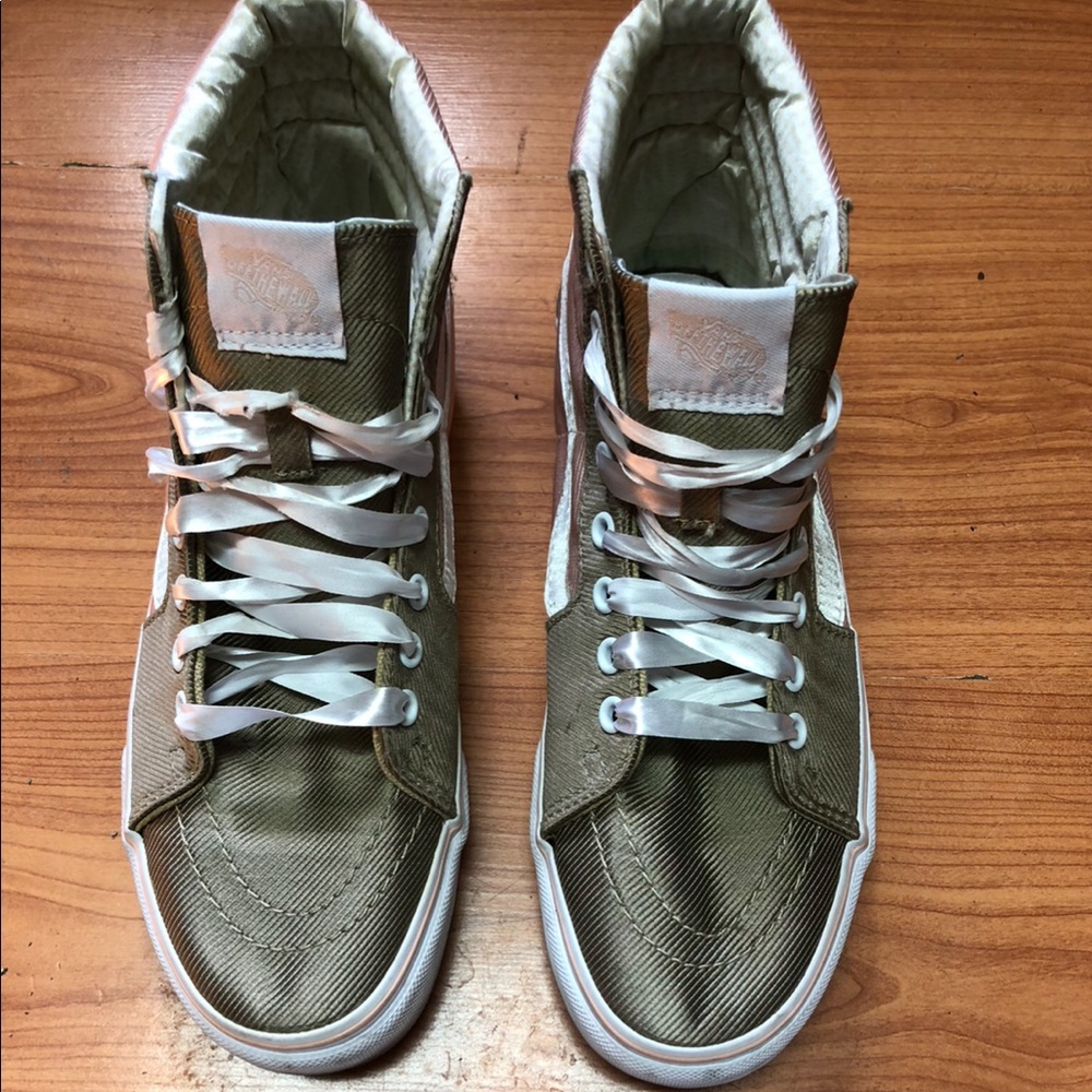 Pink and brown S8-HI limited edition vans